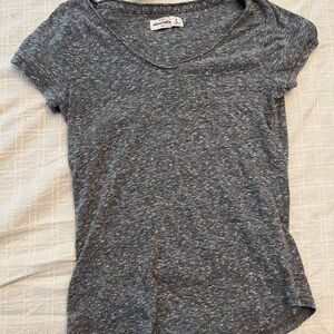 American Eagle Outfitters Kids Gray V-Neck Top